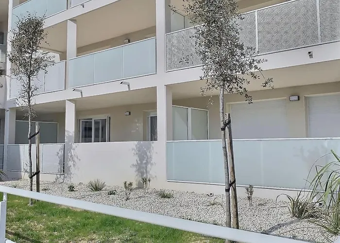 Apartment Loggia -charming 450m From Sea In A S